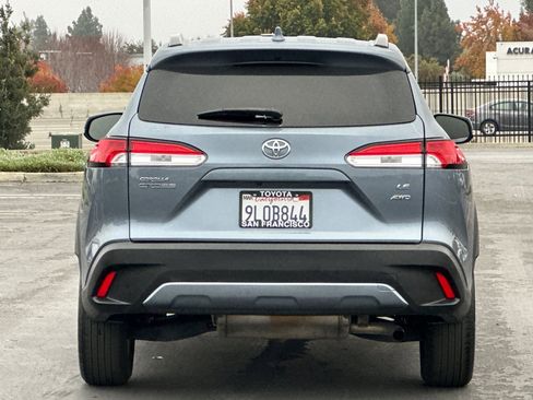 Used 2024 Toyota Corolla Cross LE image 5