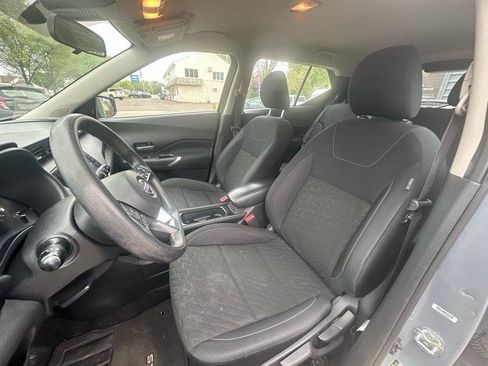 Used 2023 Nissan Kicks SV FWD image 9