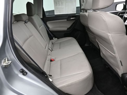 Used 2018 Subaru Forester 2.5i Limited image 9