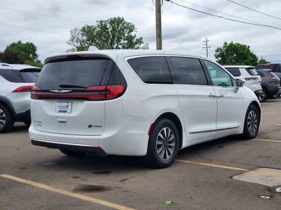 Used 2022 Chrysler Pacifica Limited