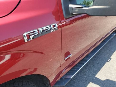 Used 2015 Ford F150 XLT w/ Equipment Group 302A Luxury AWD/4WD image 28