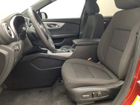 Used 2021 Chevrolet Blazer LT w/ LPO, Black Accent Package FWD image 17