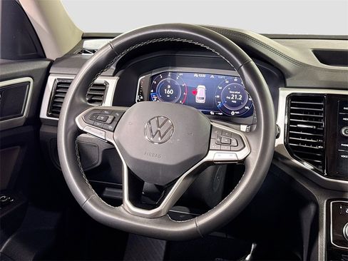 Used 2022 Volkswagen Atlas SE image 17