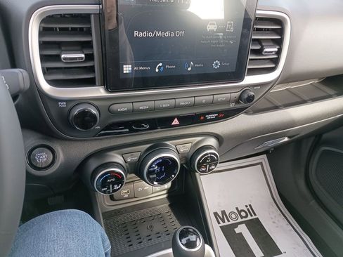 New 2026 Hyundai Venue SEL image 24