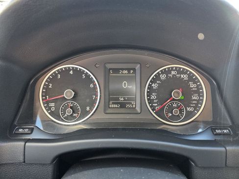 Used 2014 Volkswagen Tiguan SE image 15