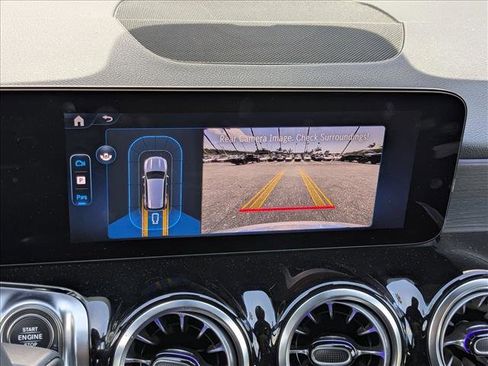 Used 2026 Mercedes-Benz GLB 250 image 14