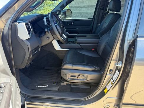 Used 2023 Toyota Tundra Platinum AWD/4WD image 30