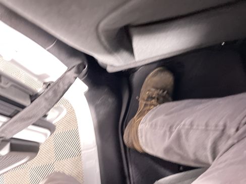 Used 2024 Jeep Wrangler Sport S image 13