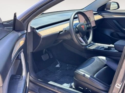 Used 2022 Tesla Model 3 Long Range AWD/4WD image 10