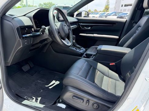 Used 2023 Honda CR-V Sport Touring image 6