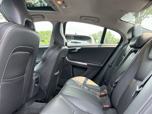 Used 2017 Volvo S60 T5 Dynamic w/ Vision Package AWD/4WD image 39
