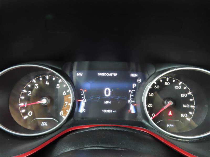 Used 2020 Jeep Compass Trailhawk AWD/4WD image 24