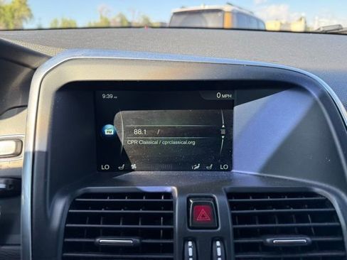 Used 2016 Volvo XC60 T5 Premier AWD/4WD image 12