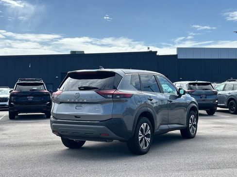 Used 2023 Nissan Rogue SV FWD image 6