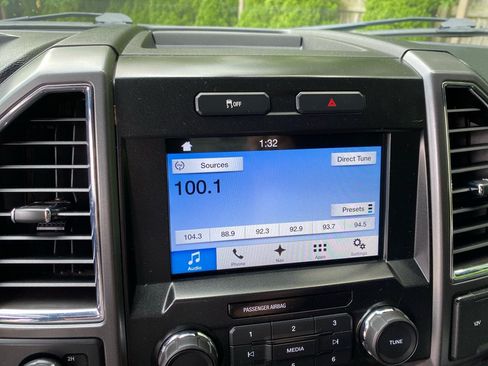 Used 2016 Ford F150 XLT w/ Equipment Group 302A Luxury AWD/4WD image 13