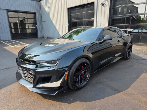 Used 2021 Chevrolet Camaro ZL1 RWD image 65