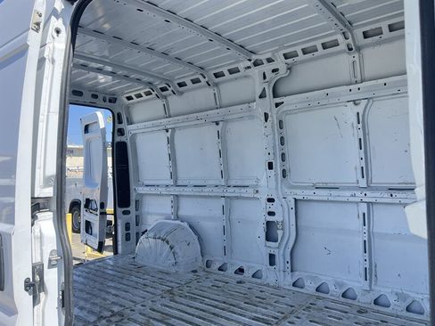 Used 2023 RAM ProMaster 2500 FWD image 18