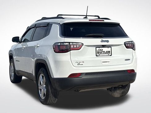 Used 2024 Jeep Compass Latitude image 4