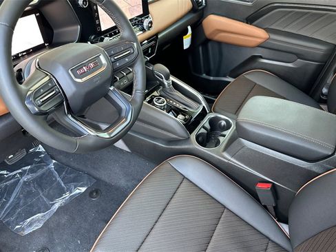 New 2025 GMC Canyon AT4 w/ Nightfall Edition image 8