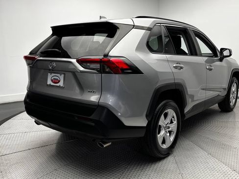Used 2021 Toyota RAV4 XLE FWD image 37