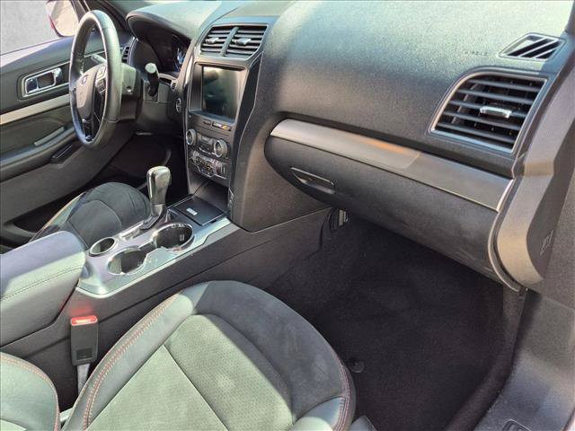 Used 2019 Ford Explorer XLT w/ Equipment Group 202A FWD image 22