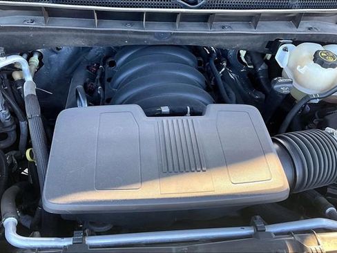 Used 2022 GMC Yukon XL AT4 w/ AT4 Premium Plus Package image 32