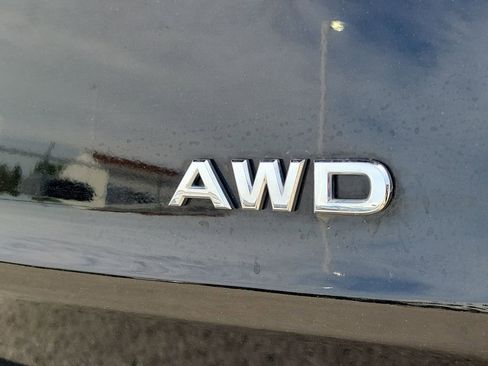 Used 2023 Nissan Rogue S AWD/4WD image 6