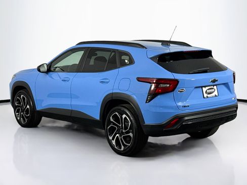 Used 2024 Chevrolet Trax RS w/ Sunroof Package image 9