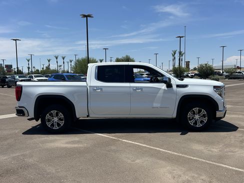 Certified 2025 GMC Sierra 1500 SLT RWD image 6