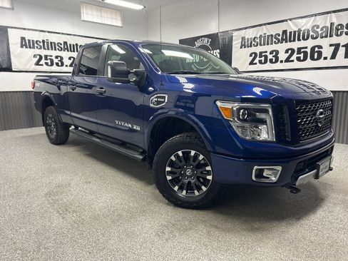 Used 2018 Nissan Titan PRO-4X w/ Pro-4x Convenience Package AWD/4WD image 1