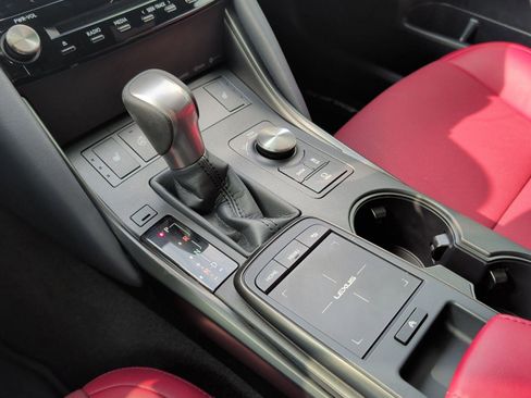 Certified 2025 Lexus IS 350 F Sport RWD image 21