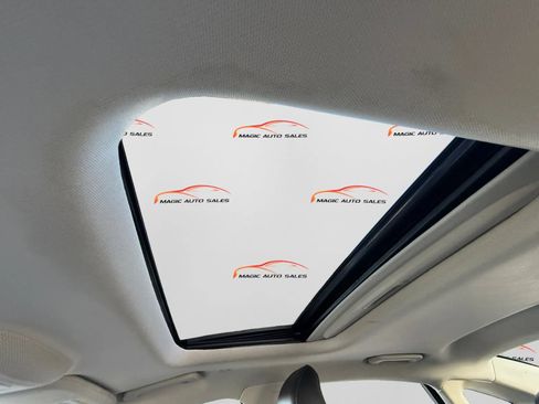 Used 2019 Ford Fusion Titanium FWD image 35