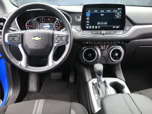 Used 2025 Chevrolet Blazer LT AWD/4WD image 20