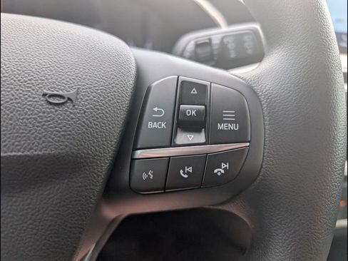 Used 2020 Ford Escape SE image 14