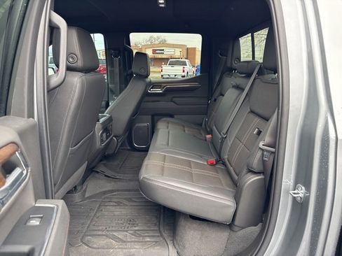 Used 2023 Chevrolet Silverado 1500 High Country w/ Technology Package image 14