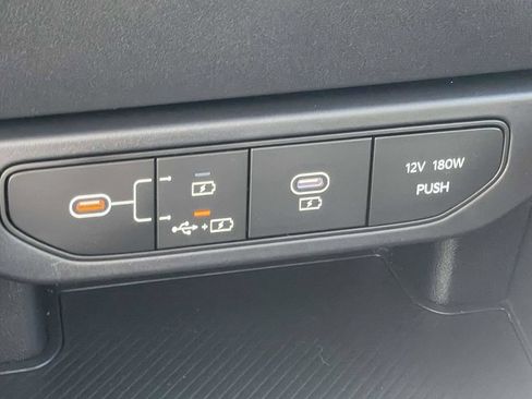 Used 2025 Kia K4 FWD image 23