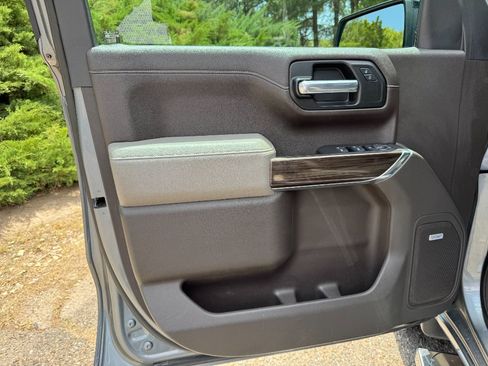 Used 2021 Chevrolet Silverado 1500 RST w/ Texas Edition Plus RWD image 9