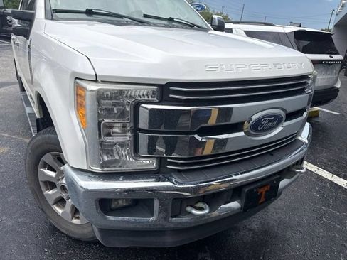 Used 2017 Ford F250 Lariat w/ Chrome Package AWD/4WD image 2