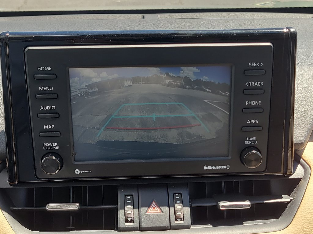Used 2020 Toyota RAV4 XLE Premium FWD image 23