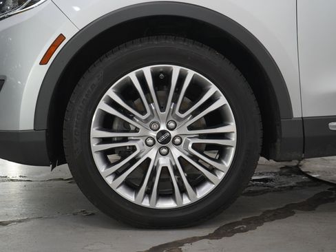 Used 2018 Lincoln MKX Reserve w/ Lincoln MKX Climate Package AWD/4WD image 29