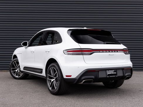 Certified 2026 Porsche Macan AWD/4WD image 3