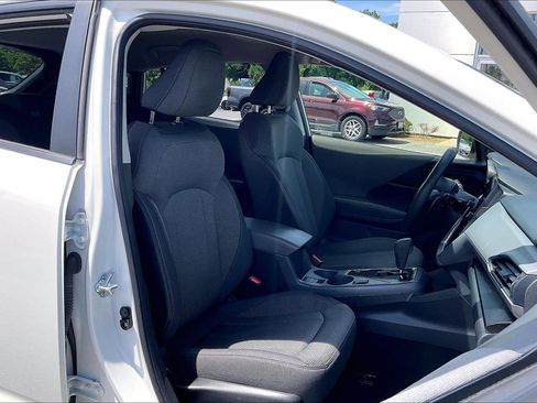 Used 2024 Subaru Crosstrek 2.0i Premium AWD/4WD image 7