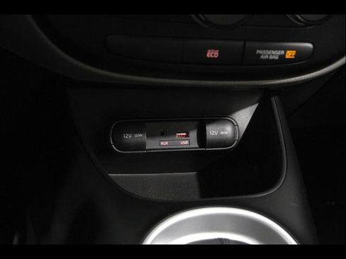 Used 2016 Kia Soul w/ Option Group 020 FWD image 12