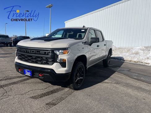 New 2026 Chevrolet Silverado 1500 Custom Trail Boss w/ LPO, Dark Essentials Package AWD/4WD image 1