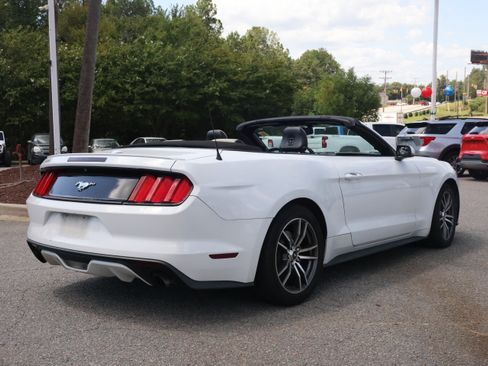 Used 2016 Ford Mustang Premium RWD image 5
