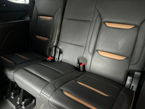 Used 2023 GMC Yukon AT4 w/ Max Trailering Package image 19