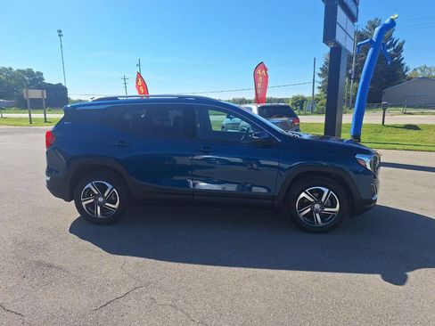 Used 2020 GMC Terrain SLT AWD/4WD image 3