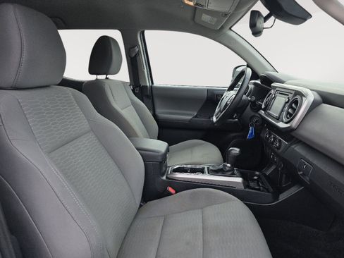 Used 2019 Toyota Tacoma SR5 image 10