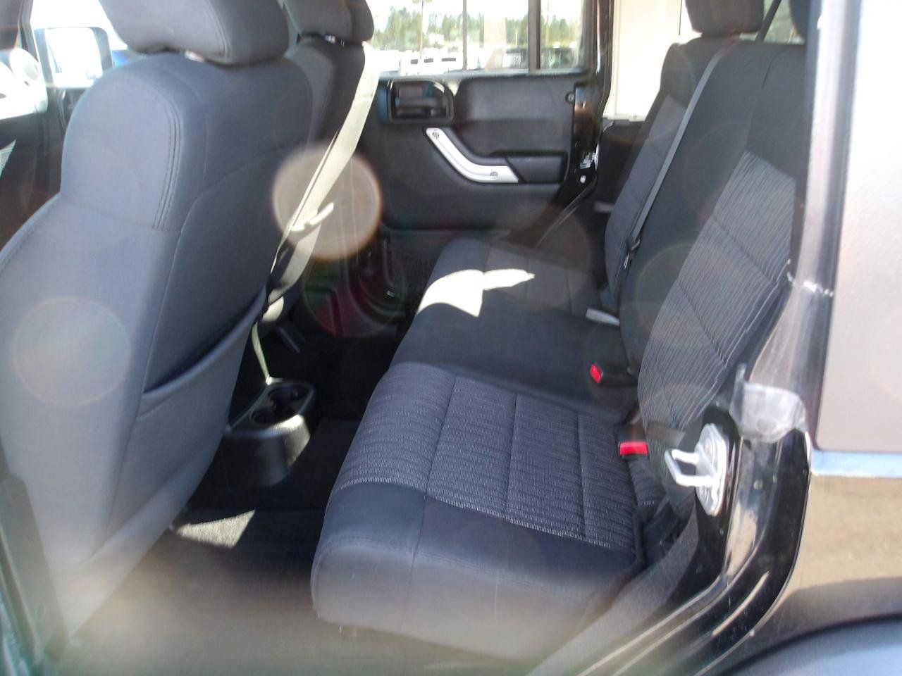 Used 2011 Jeep Wrangler Unlimited Rubicon w/ Dual Top Group AWD/4WD image 10