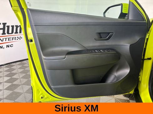 Used 2025 Hyundai Kona SEL image 8